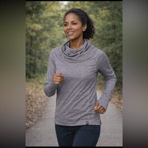 Spyder Women's Solitude Funnel Neck size M.